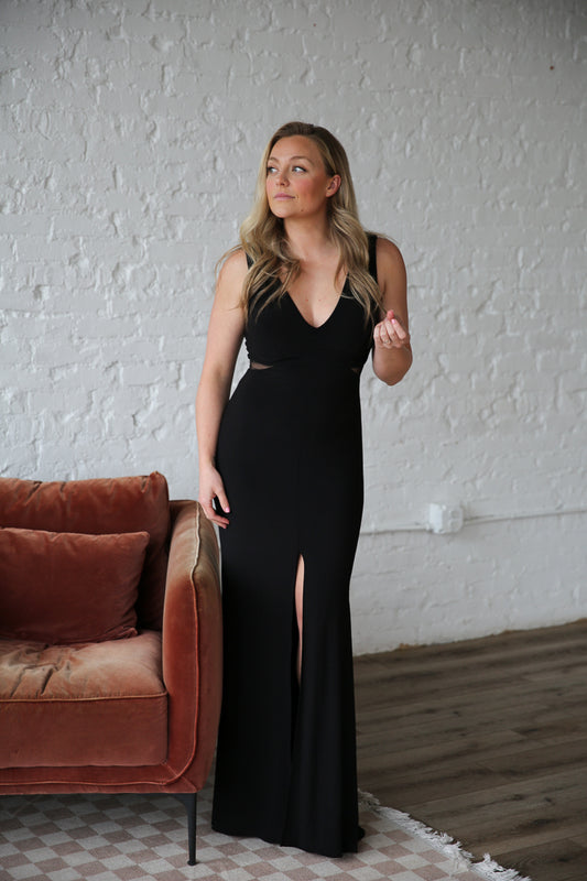 Brielle Black Dress Rental - Size 6